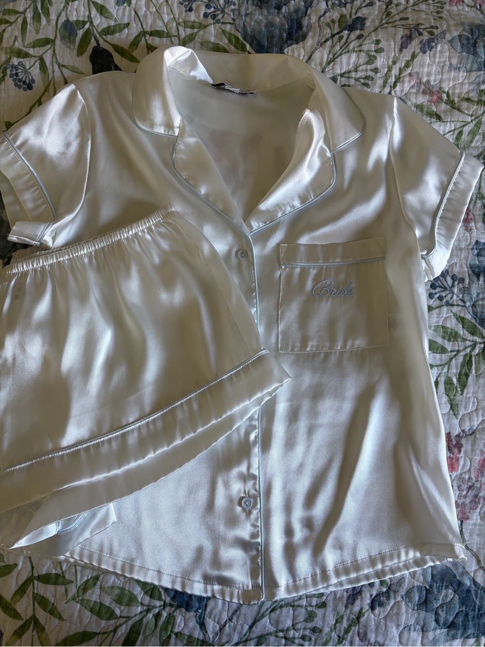Satin Short Sleeve 'Bride' Pajama Set in Ivory